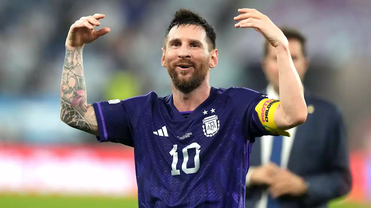 Canelo apologises after threatening Argentina superstar Messi and calling Aguero a 'b*stard' - Football365