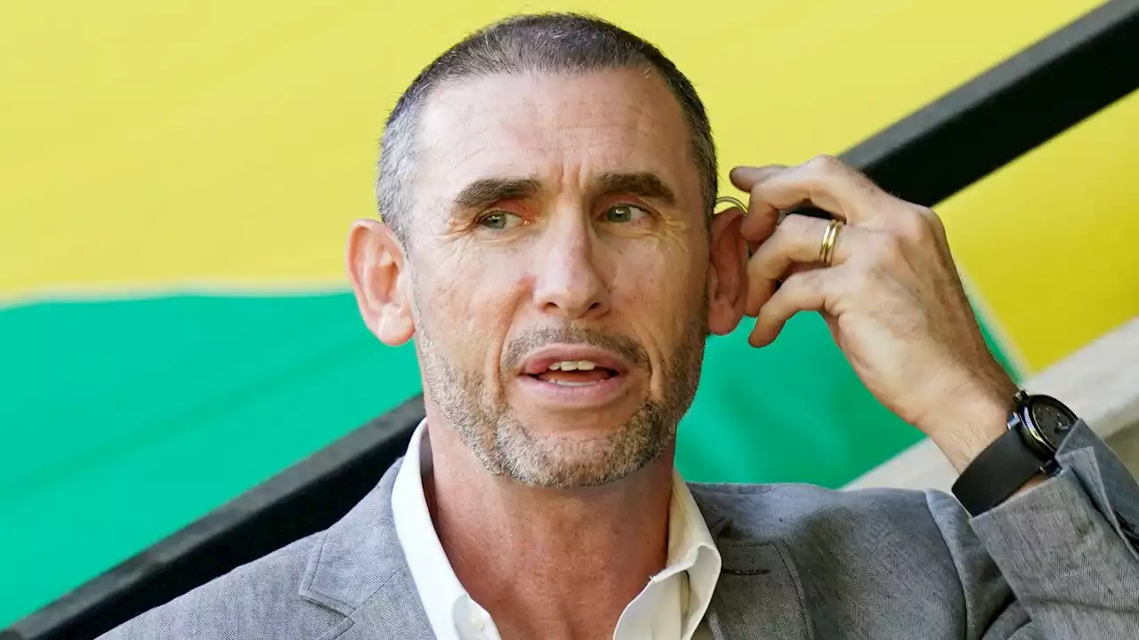 Keown insists one England star will be 'struggling to breathe' as Sutton claims he's 'undroppable' - Football365