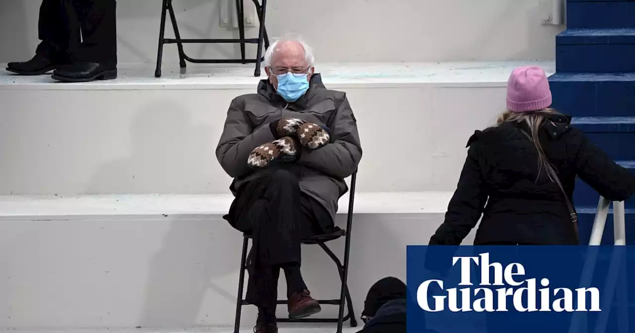 Bernie Sanders in damn good mittens – Brendan Smialowski’s best photograph