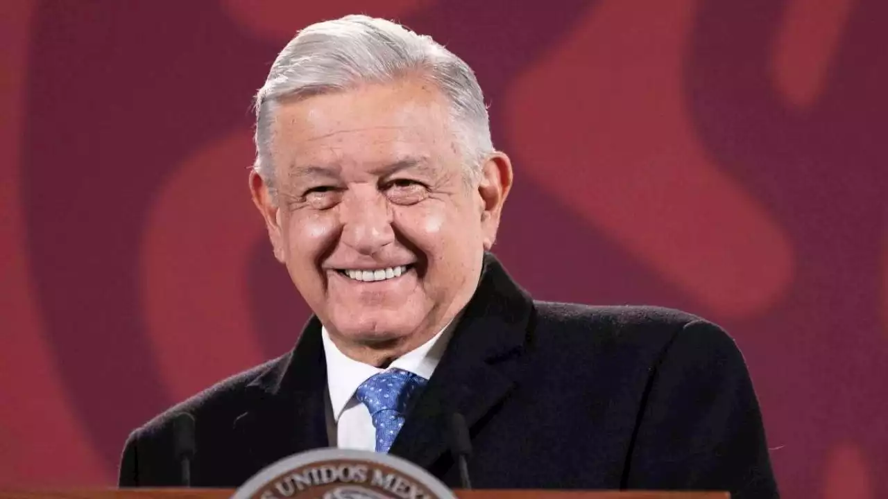 AMLO: los conservadores se quedarán con el INE, pero no tienen al pueblo