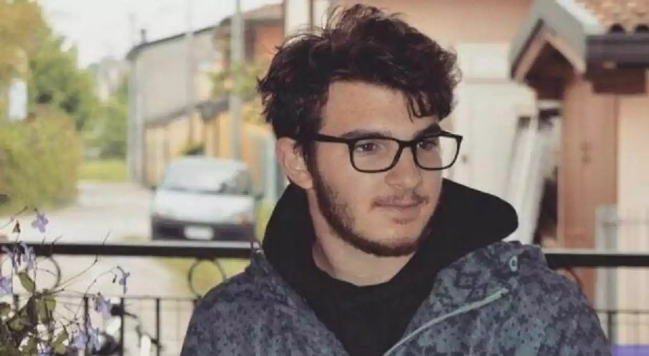 Riccardo Faggin morto in un incidente per la finta laurea, il papà: «Mi vergogno, non ho capito se si sentiva in trappola»