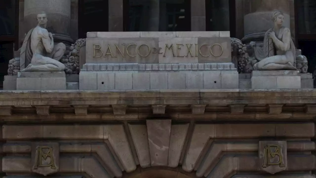 Banxico eleva previsiones de inflación para 2023 debido a pandemia y guerra en Ucrania