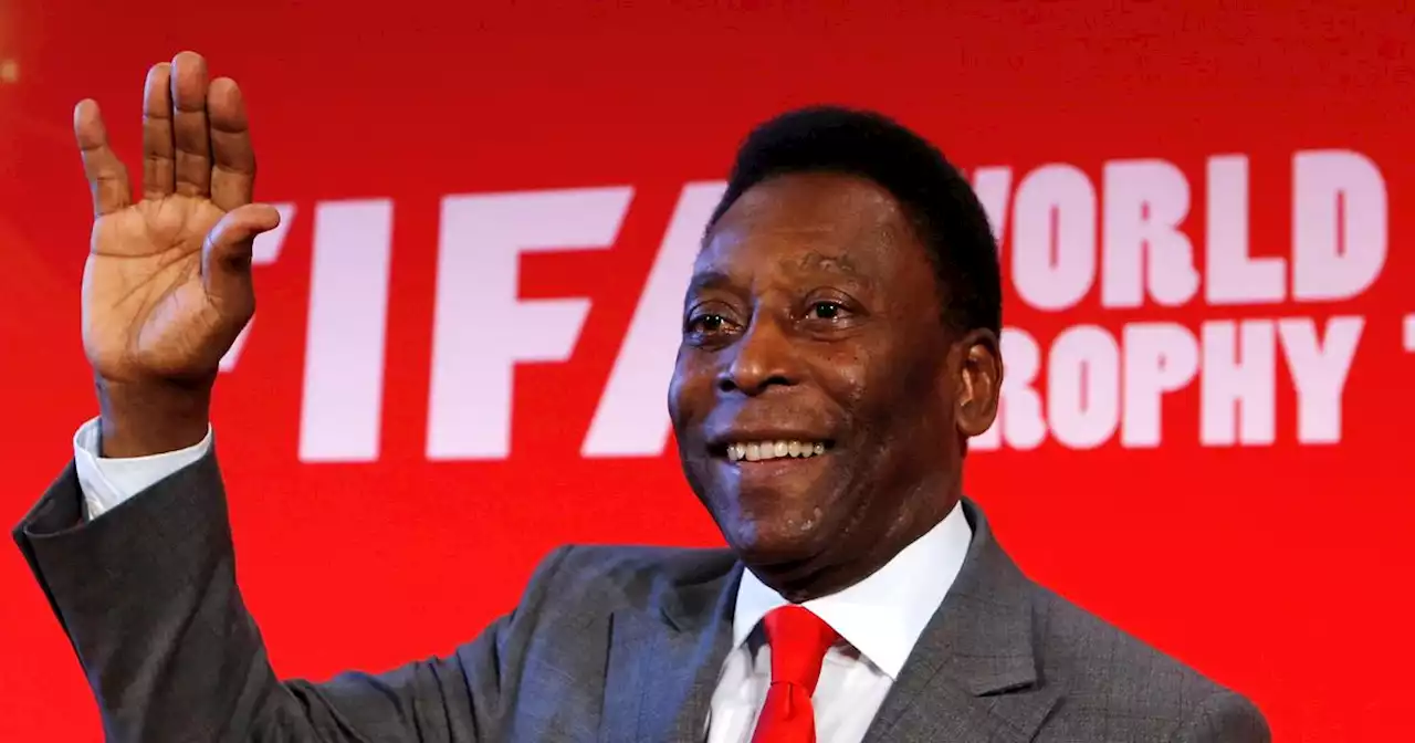 Foot : la légende Pelé hospitalisée en urgence, le Brésil retient son souffle