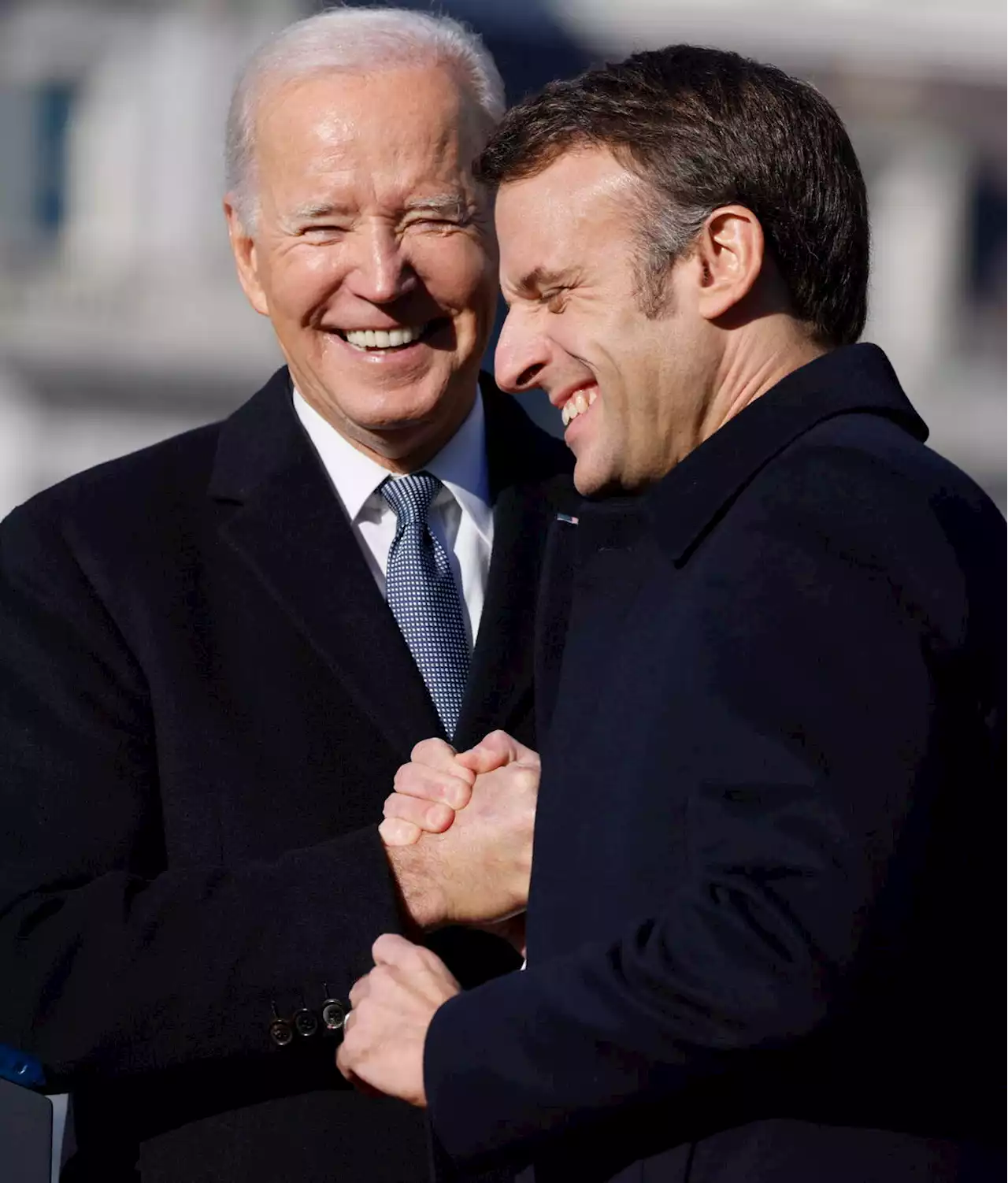 A Washington, Macron et Biden s’affichent en meilleurs amis