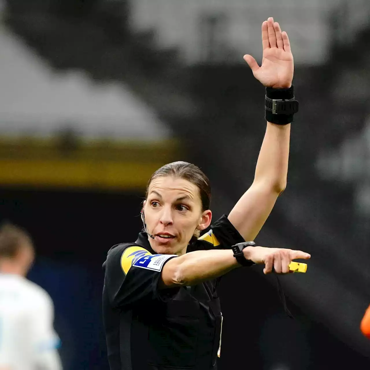 Coupe du monde 2022 : Stéphanie Frappart siffle un vent nouveau