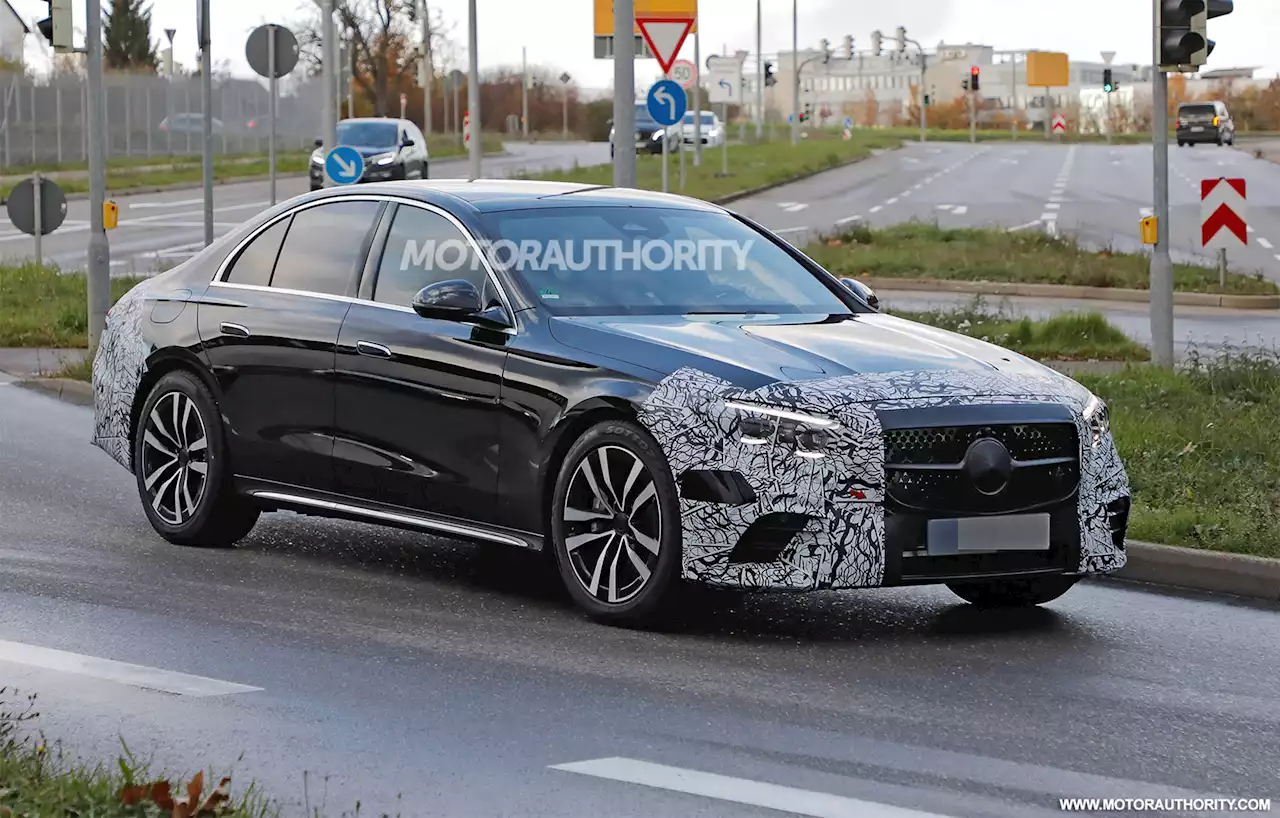 2024 Mercedes-Benz E-Class spy shots and video