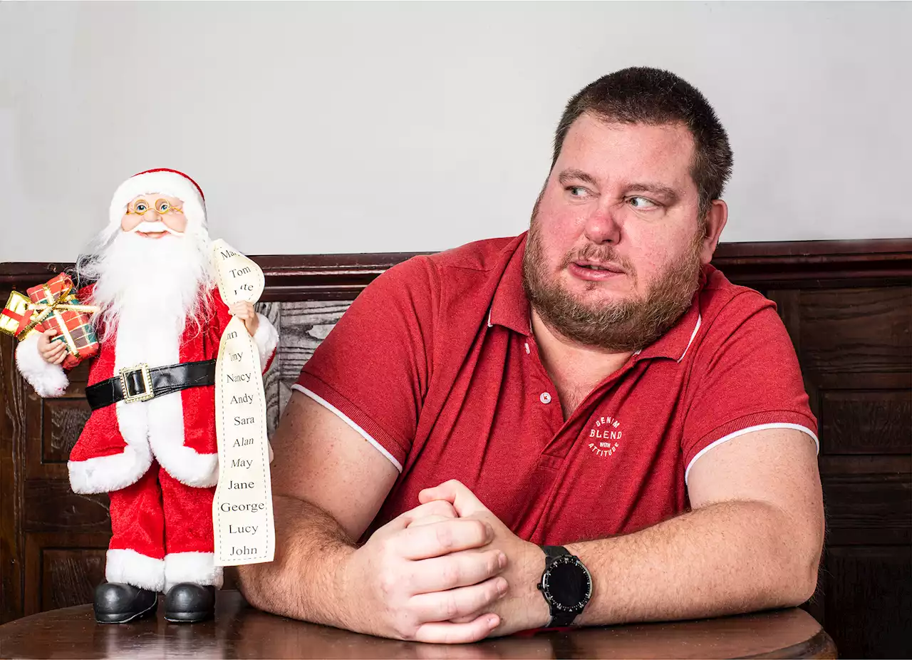 I have a Santa-phobia and I’m terrified to put up Christmas decorations