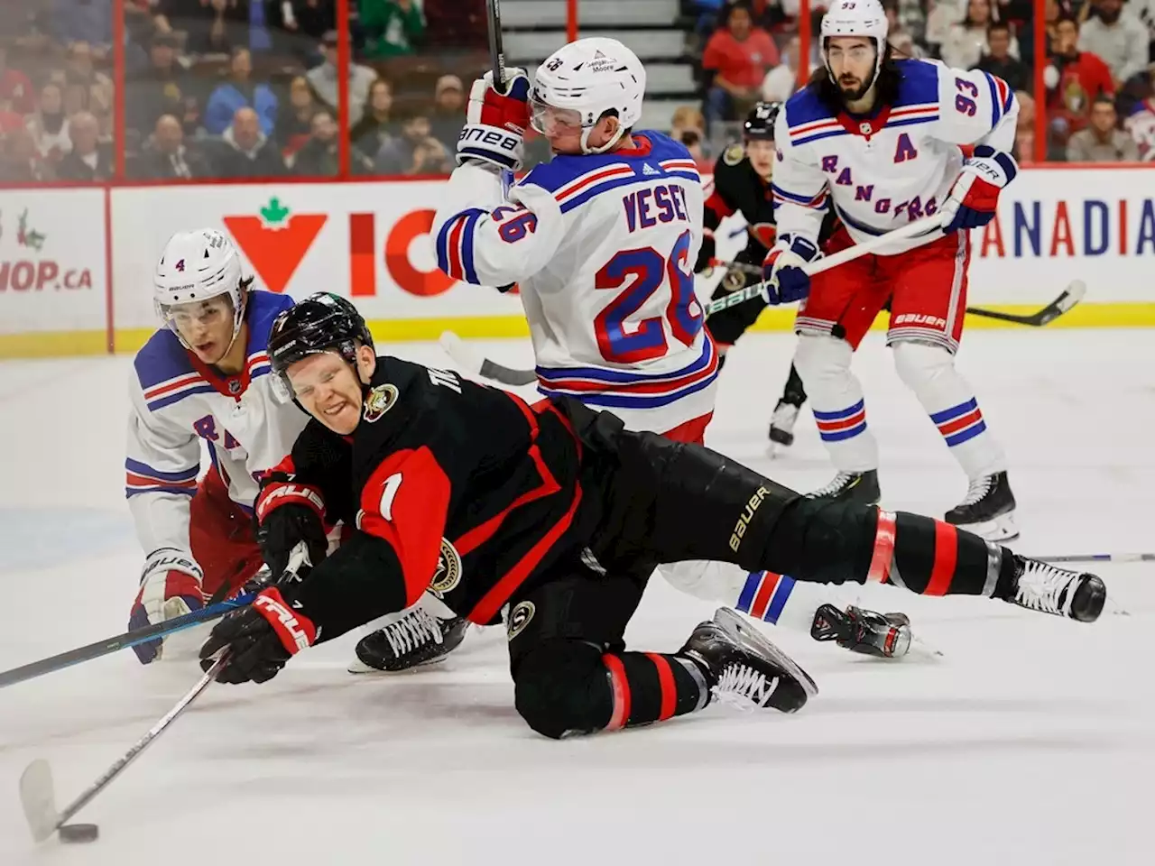 GARRIOCH: Just when things were starting to look up, Senators drop one to Rangers at home