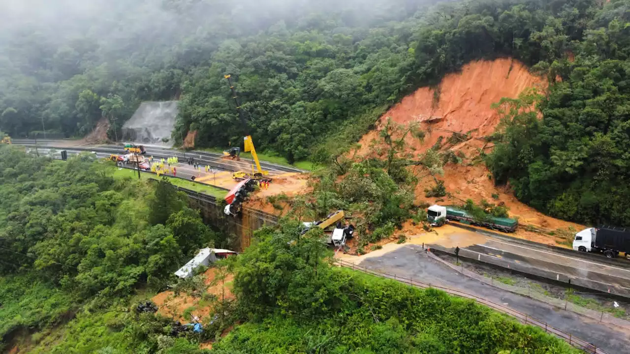 Chuvas obrigam quase 9 mil pessoas a deixarem as casas em todo Brasil