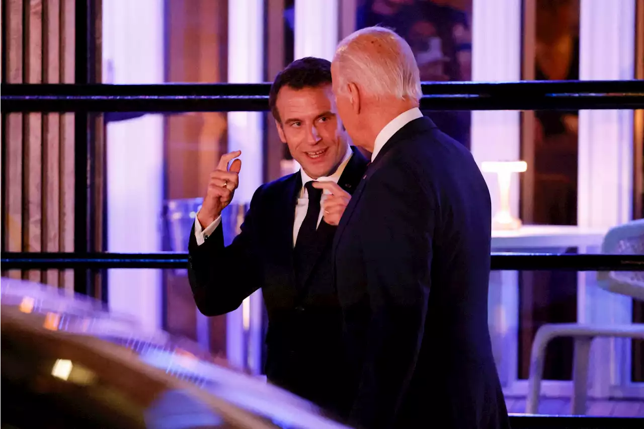 États-Unis : découvrez les cadeaux que va offrir Emmanuel Macron à Joe Biden