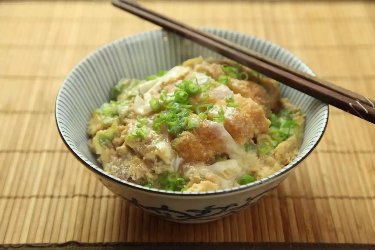 Katsudon (Japanese Chicken or Pork Cutlet and Egg Rice Bowl) Recipe