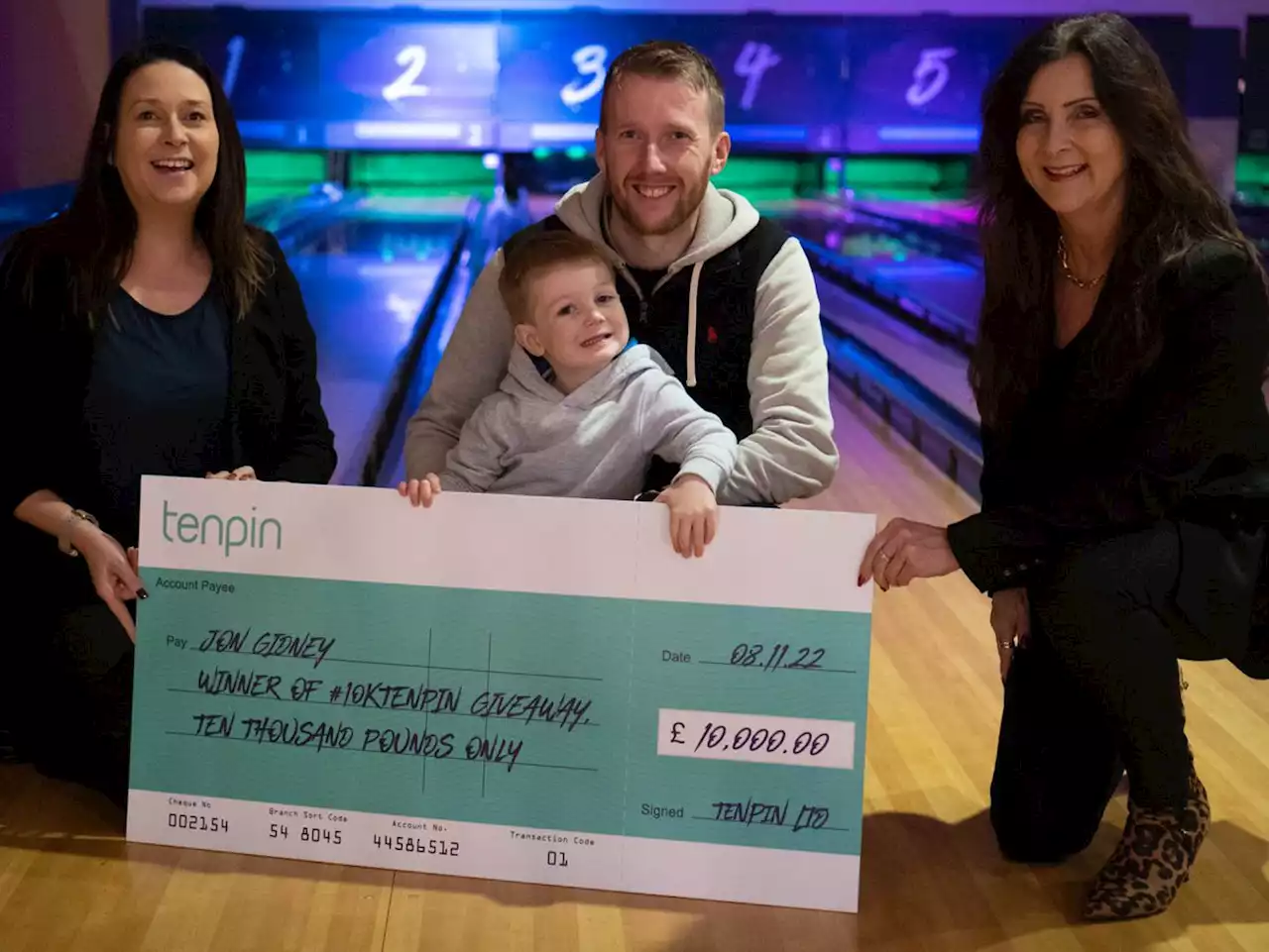 Tenpin Telford customer wins £10,000 after making heart-warming video