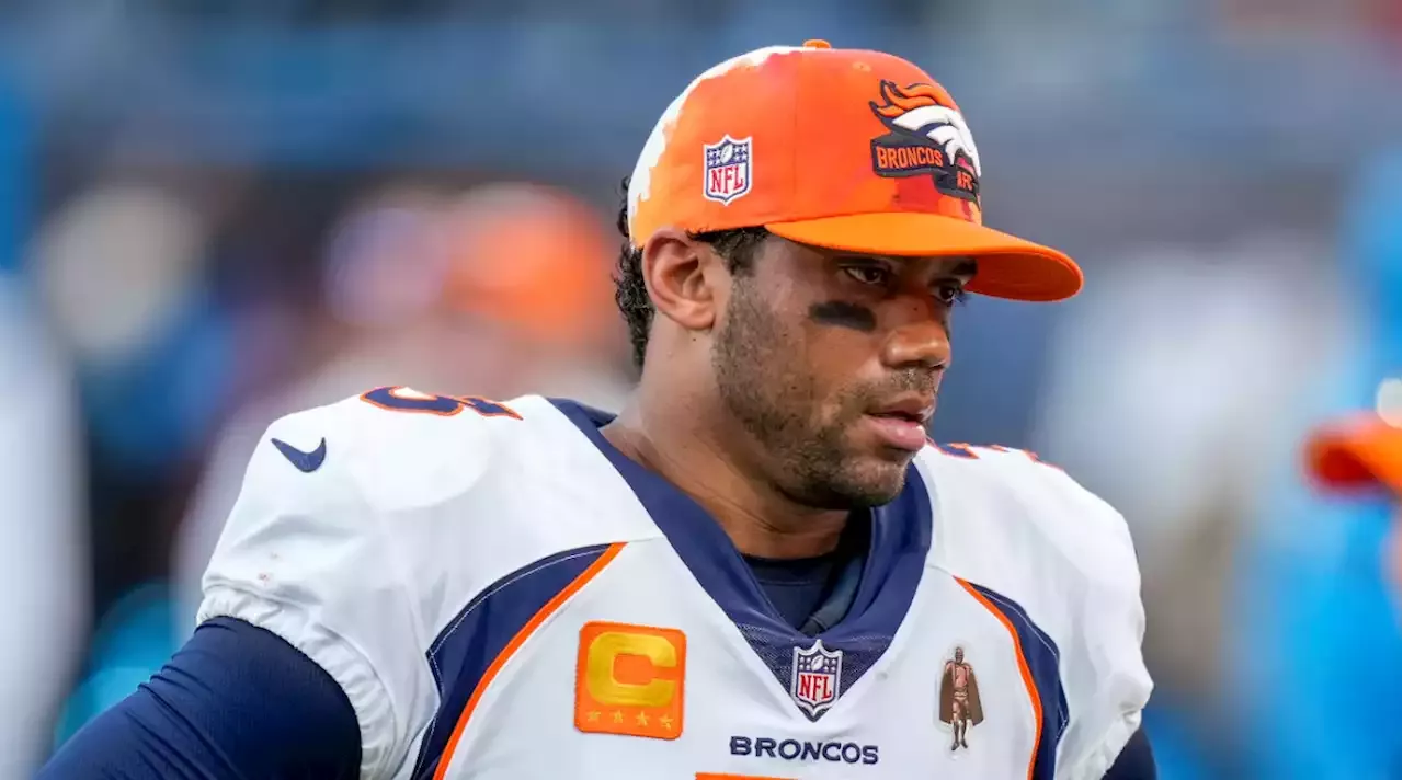 Russell Wilson, Broncos refute notions of locker room division: People are  just making up rumors about him