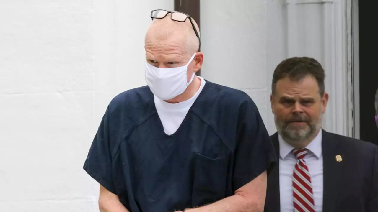 Alex Murdaugh’s Lawyers to Judge: Please Don’t Make Him Wear Shackles in Court