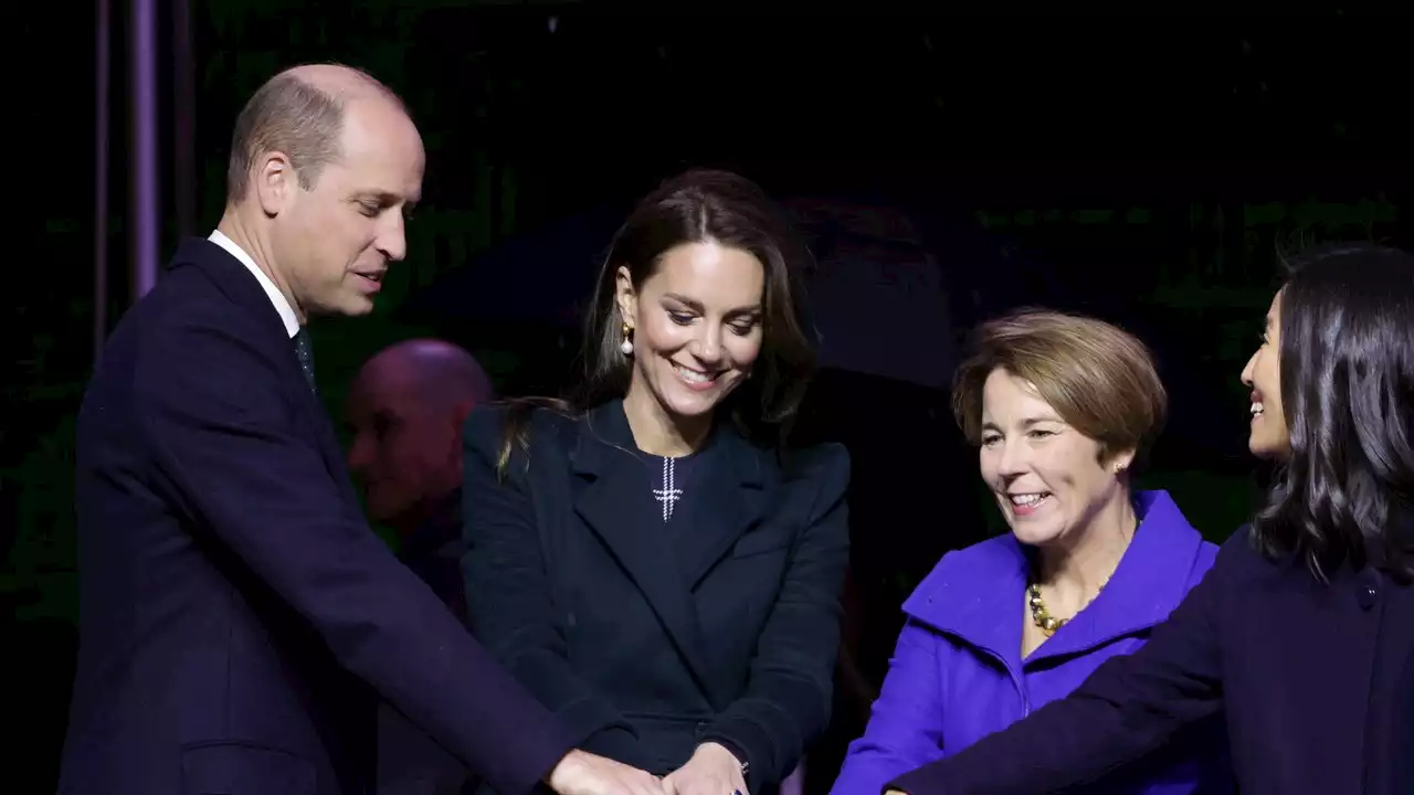 Prince William and Kate Middleton Are Greeted By Rain—And a Crowd—at Boston City Hall