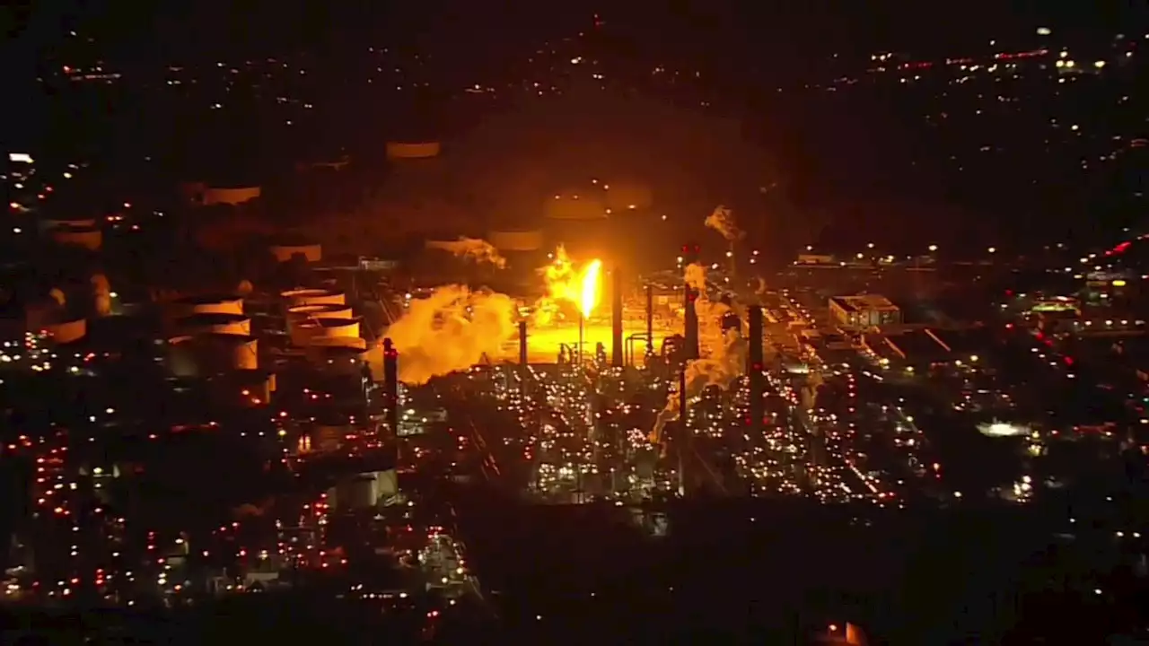 Large flames seen at Martinez refinery are part of flaring event, officials say