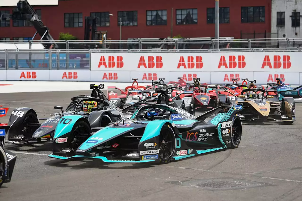 Less &quot;hip and shoulder&quot; in Formula E Gen3 wheel-to-wheel racing - Barclay