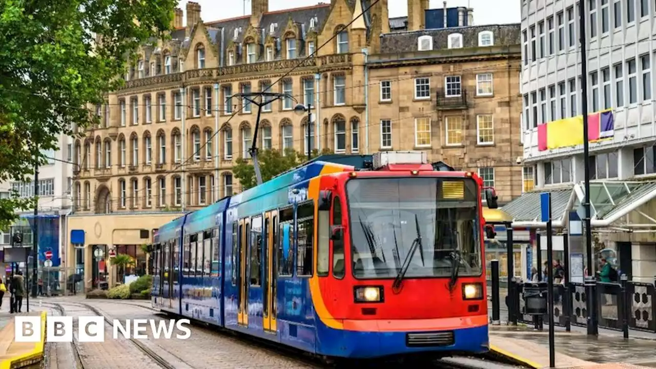 Sheffield: High streets 'on cliff-edge' as cost of living crisis bites - expert