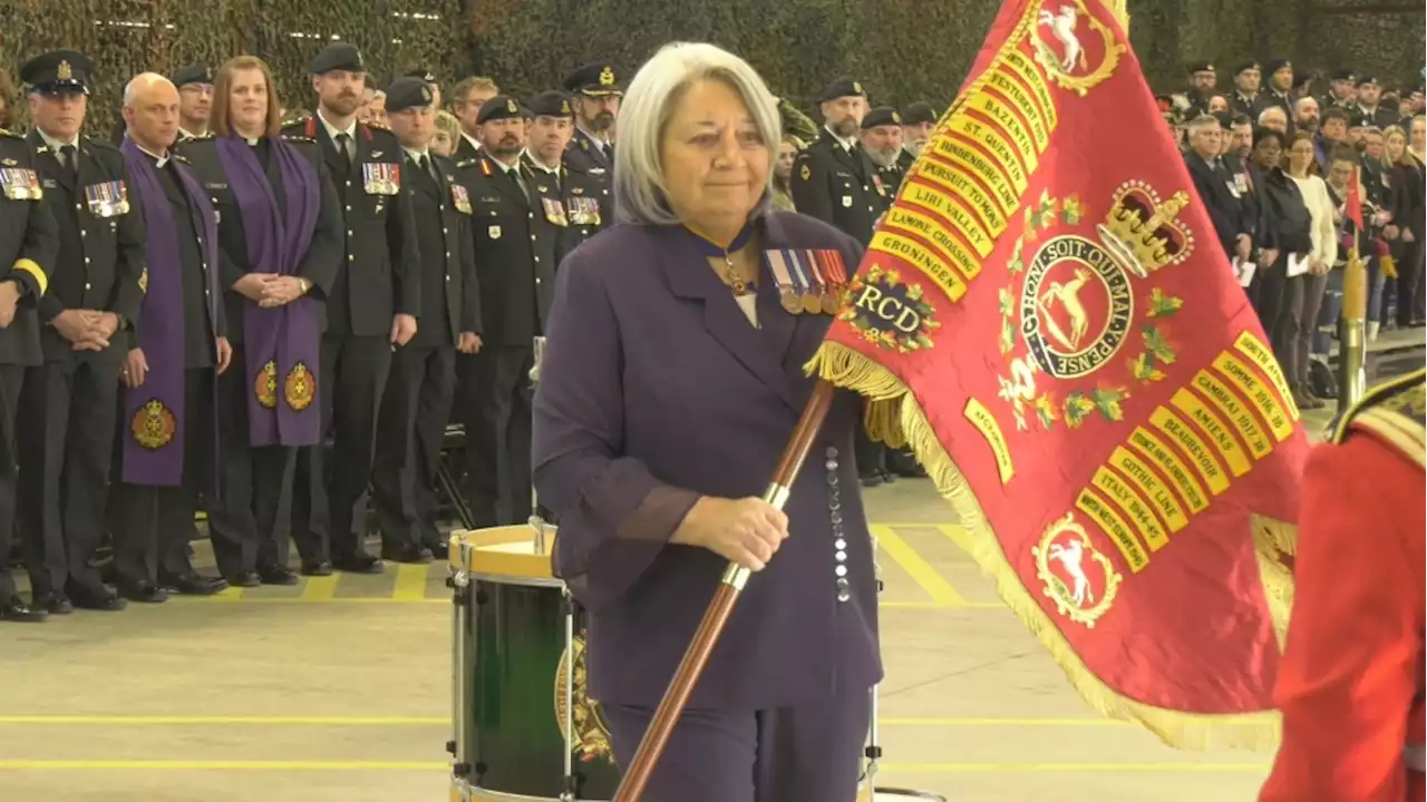 Governor General presents Petawawa, Ont. regiment with new colours