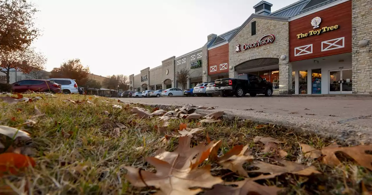 H-E-B’s new stores are boosting nearby properties