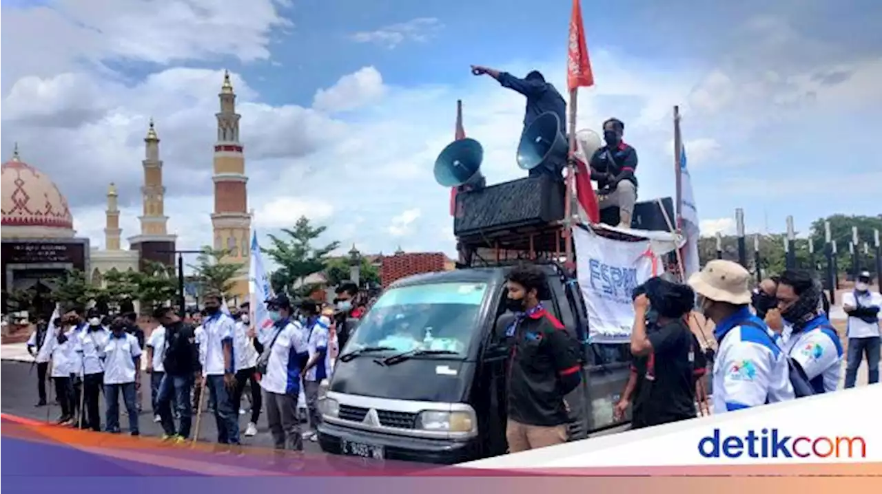 Buruh Majalengka Meradang gegara UMK 2023 Tak Naik 10%