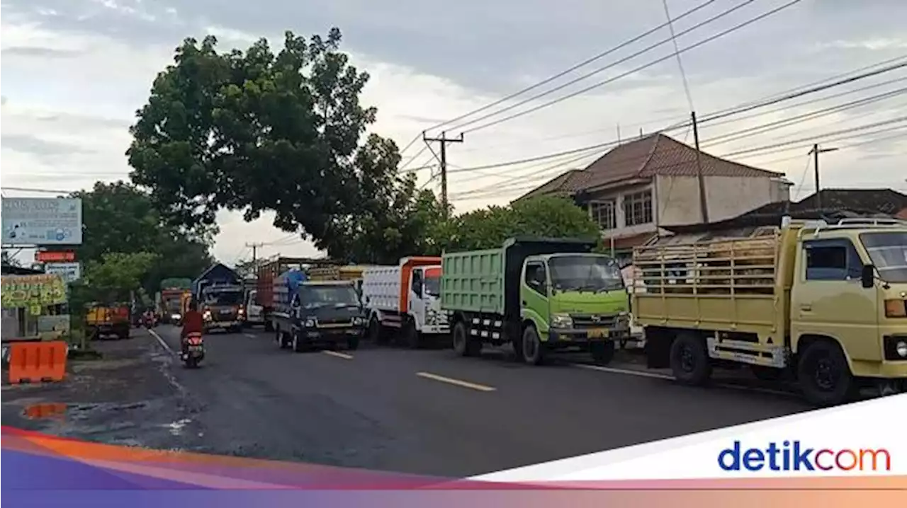 Solar Langka, Sopir Truk Logistik Jawa-Bali Merugi