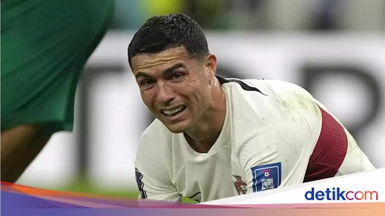 Tangis Pilu Ronaldo Usai Portugal Didepak Maroko