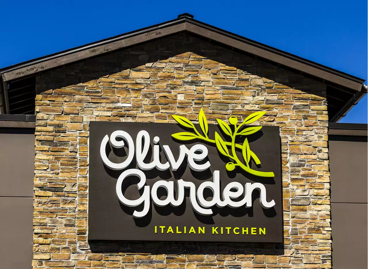 8 Secrets You Should Know About Olive Garden — Eat This Not That