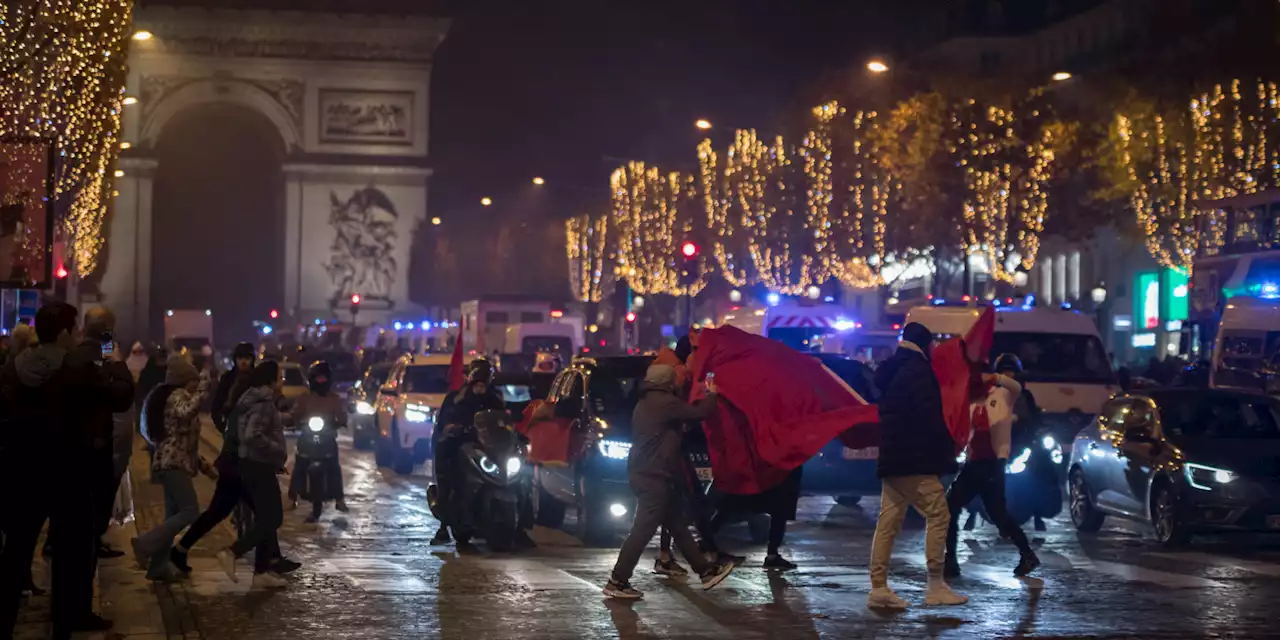 Coupe du monde 2022 : l'important dispositif de sécurité autour des Champs-Élysées