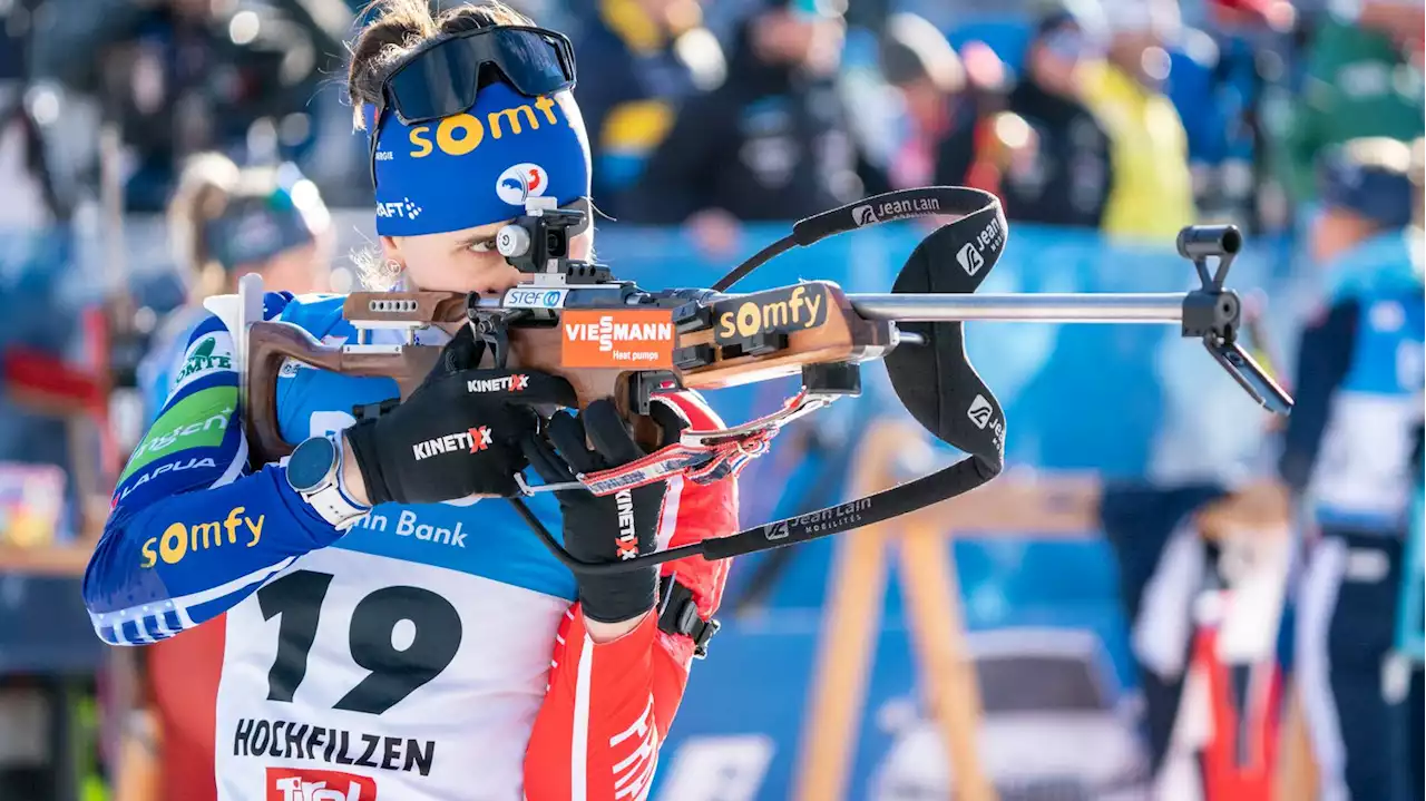 Coupe du monde de biathlon : impériale, Julia Simon remporte sa deuxième victoire de la saison sur la poursuite à Hochfilzen