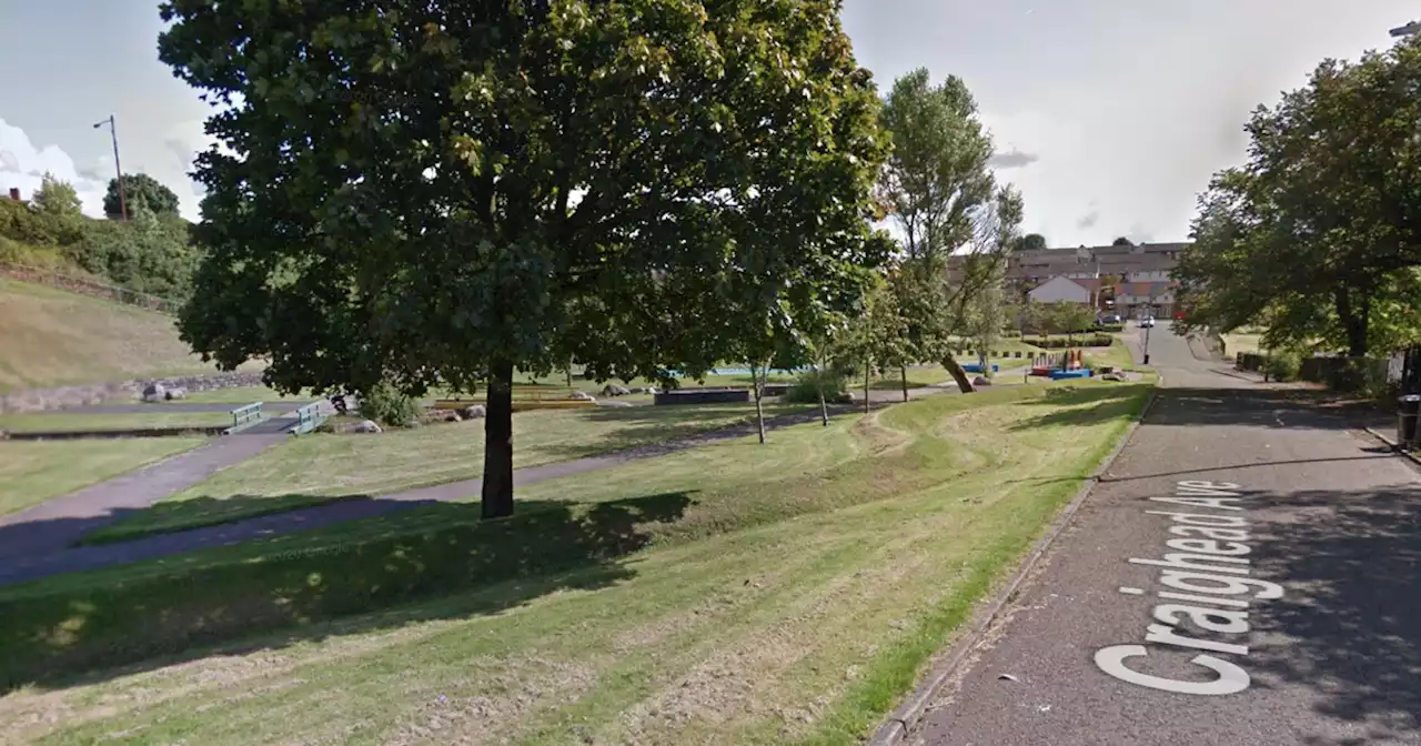 Body discovered in Glasgow park as police close M80 lane to investigate