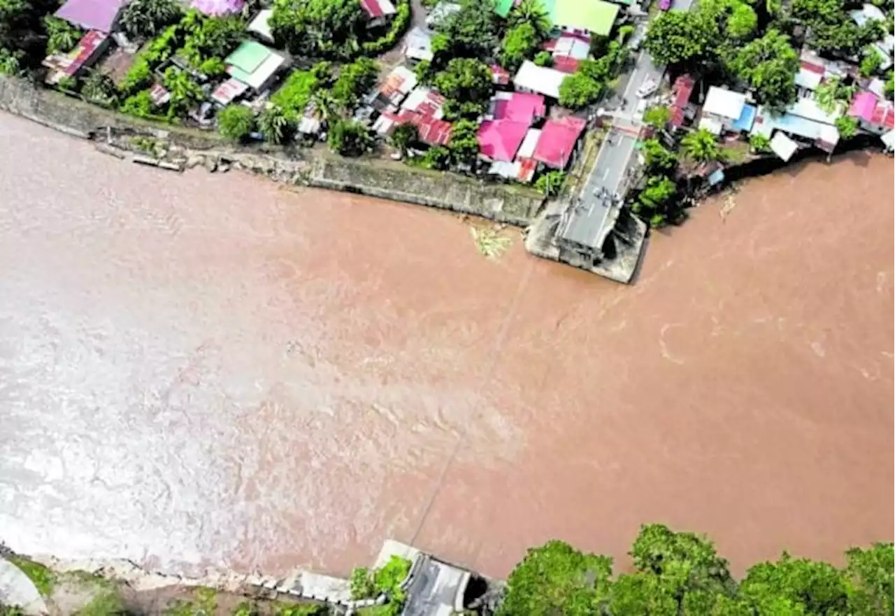 Use of floating bridge between Quezon, Batangas suspended due to LPA