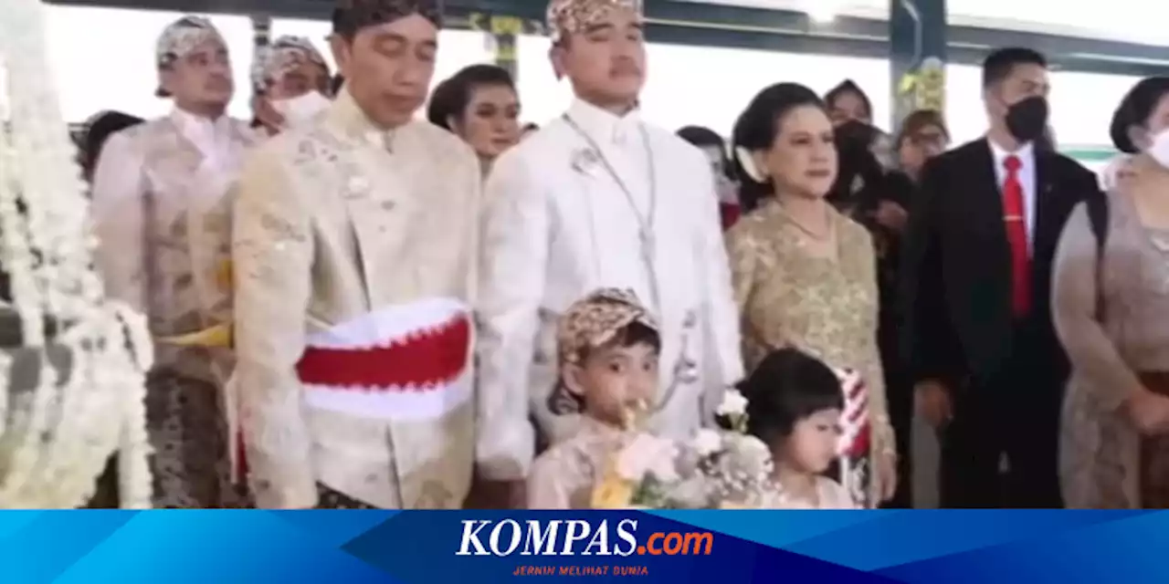 Jokowi Tersenyum Lihat Jan Ethes dan Sedah Mirah Mengantarkan Cincin Nikah Kaesang-Erina