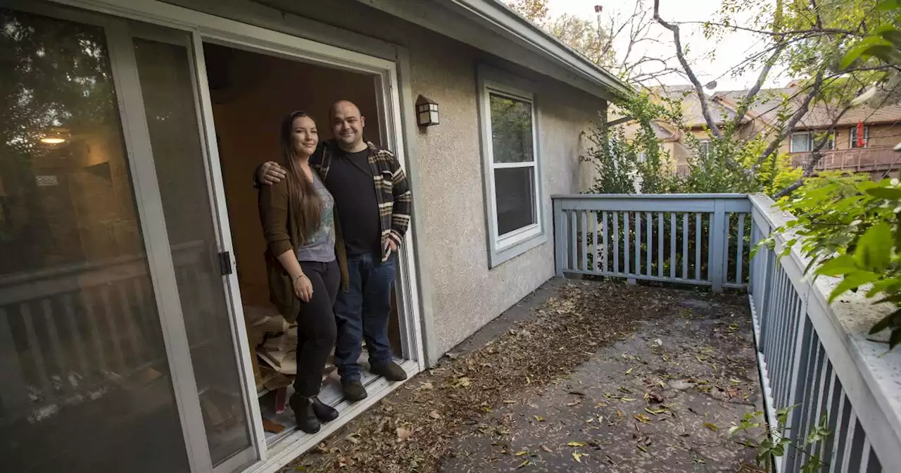 As home prices decline, Southern Californians who bought at the peak are nervous