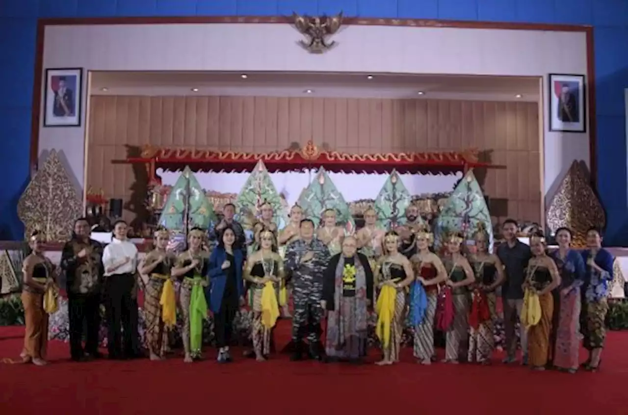 Lestarikan Budaya Nusantara, TNI AL Adakan Pagerlaran Wayang Orang