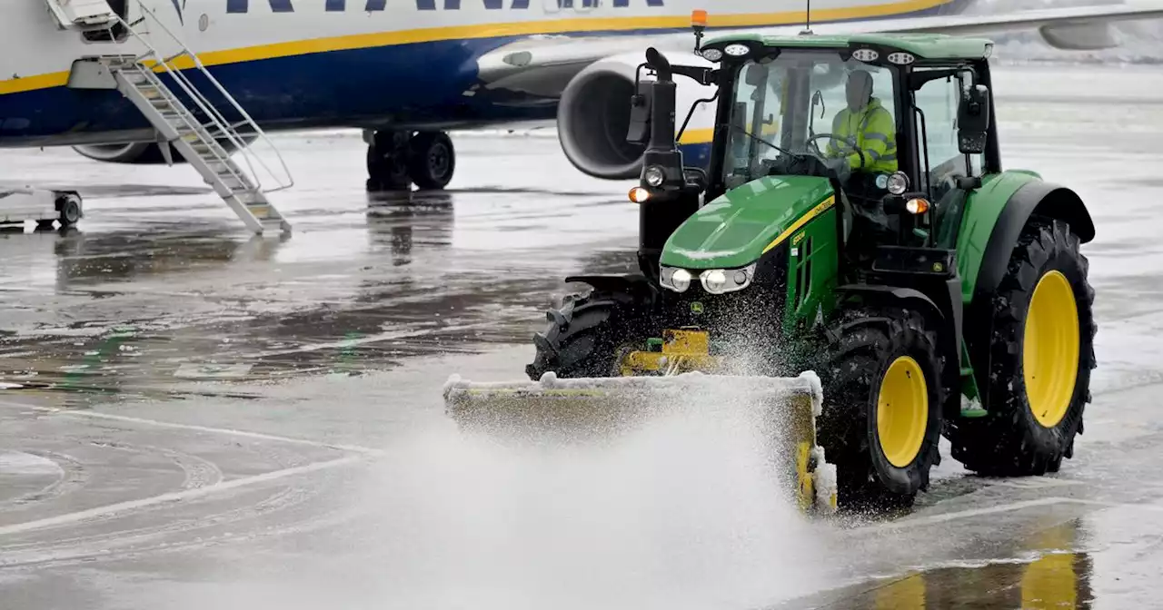 Manchester Airport runway closed due to snow - what to do if you fly today