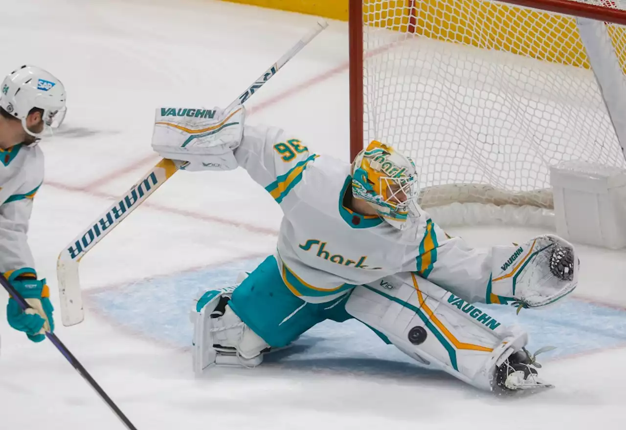 Are Sharks coaches losing trust in Kahkonen? If so, struggling goalie says he isn’t concerned