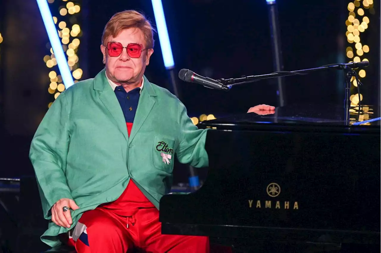 Citing ‘misinformation,’ Elton John says he’s quitting Twitter