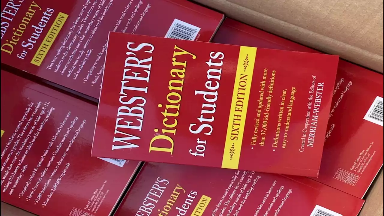 Charity Has Difficulty Donating Dictionaries to Students Due to New Board Book Policy