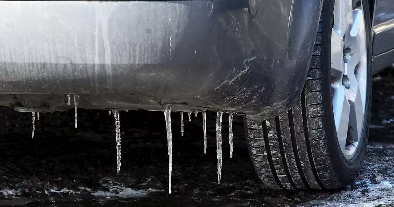 Ice and snow warnings issued as temperatures set to stay as low as minus 10C