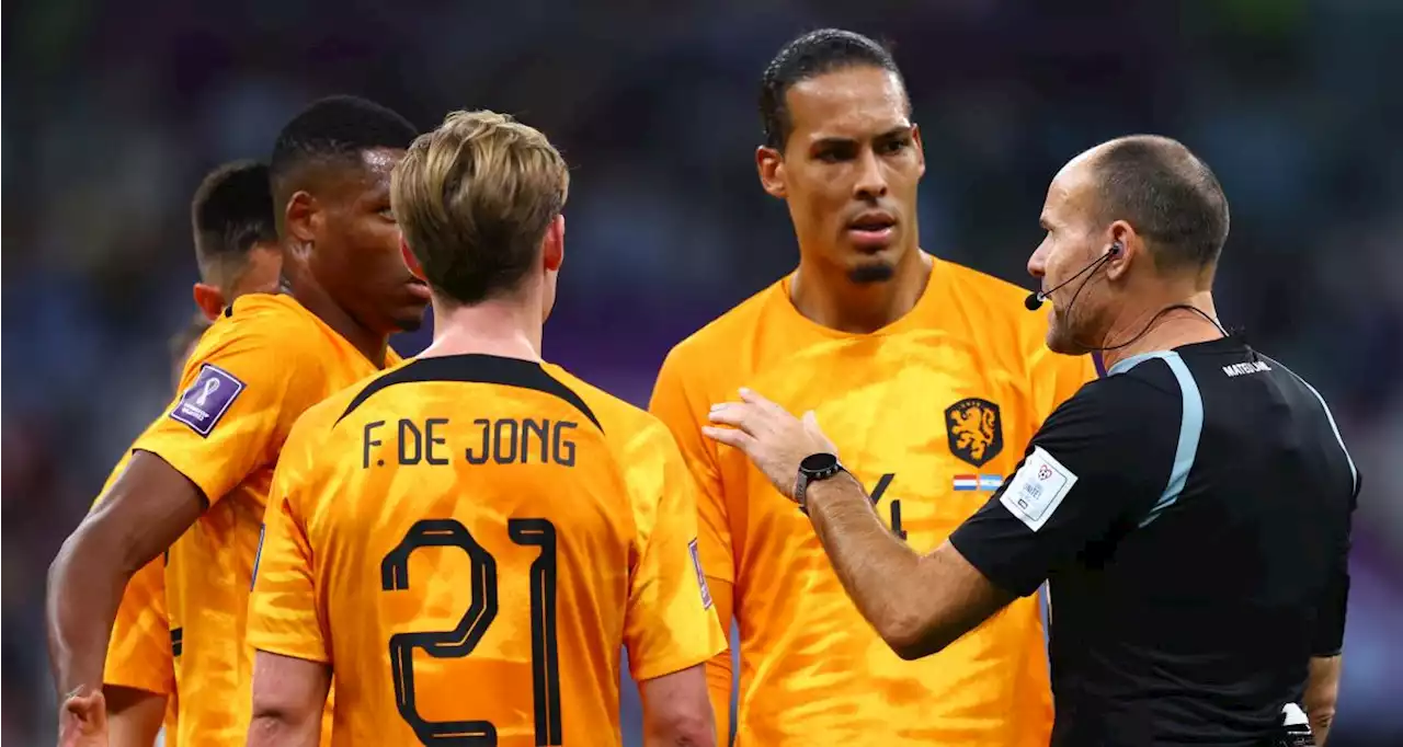 Argentine – Pays-Bas : après Messi, De Jong se paie aussi l’arbitre !