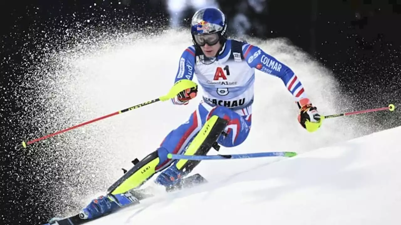 Ski alpin (Val-d'Isère): Être champion olympique 'ne change rien du tout', assure Clément Noël