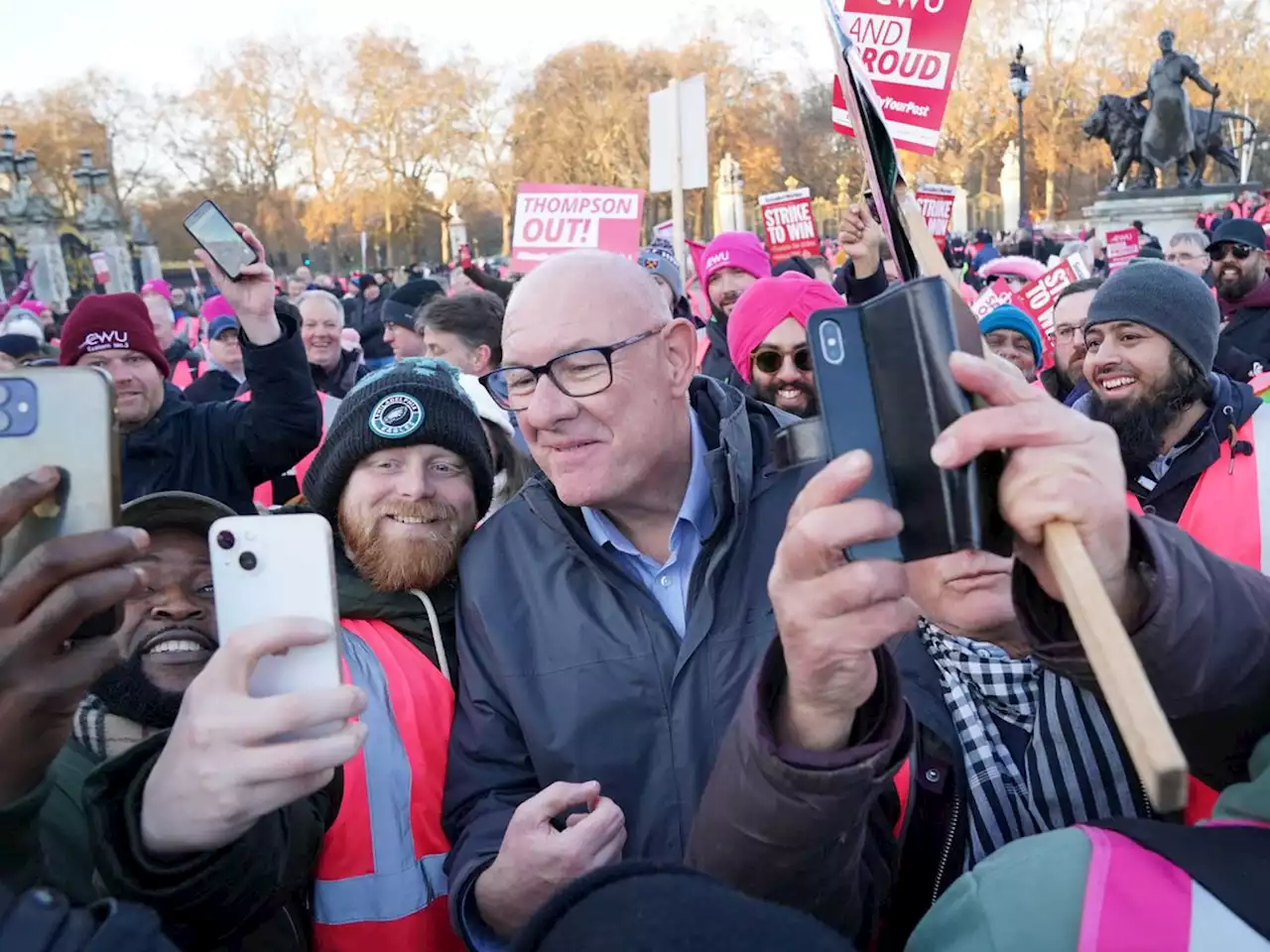 Royal Mail staff to stage fresh strike in dispute over pay, jobs and conditions