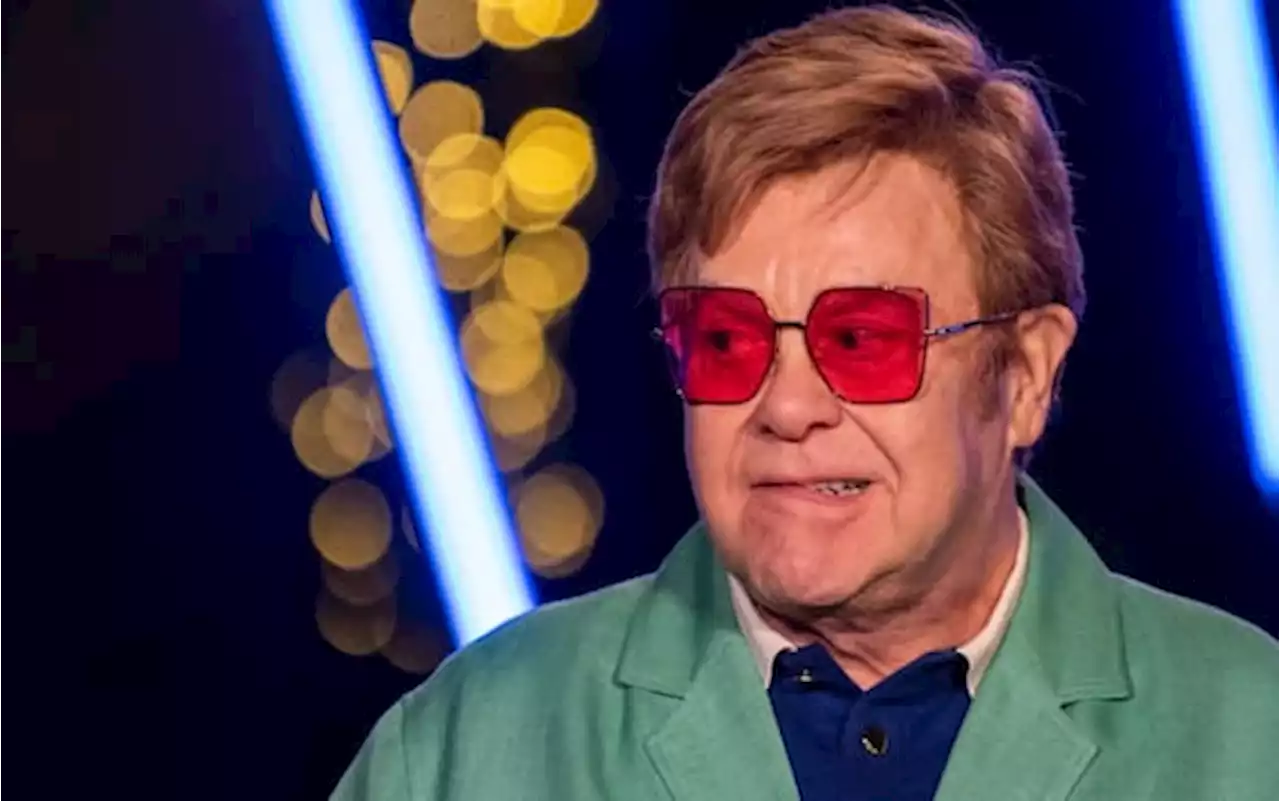 Elton John lascia Twitter: 'Fa prosperare la disinformazione'