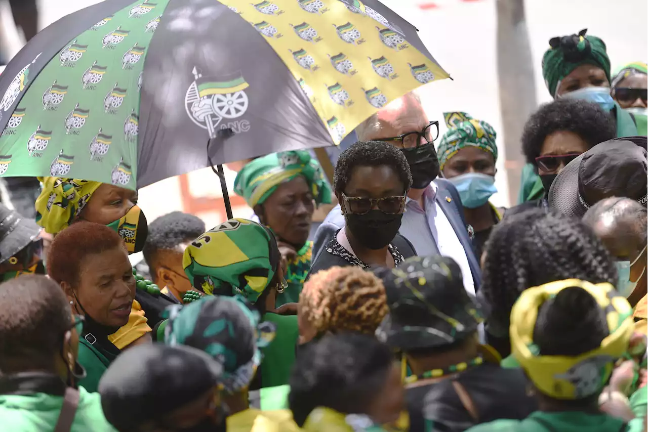 Daily news update: Bathabile Dlamini's legal action, Limpho Hani's application dismissed, floods devastate Joburg | The Citizen