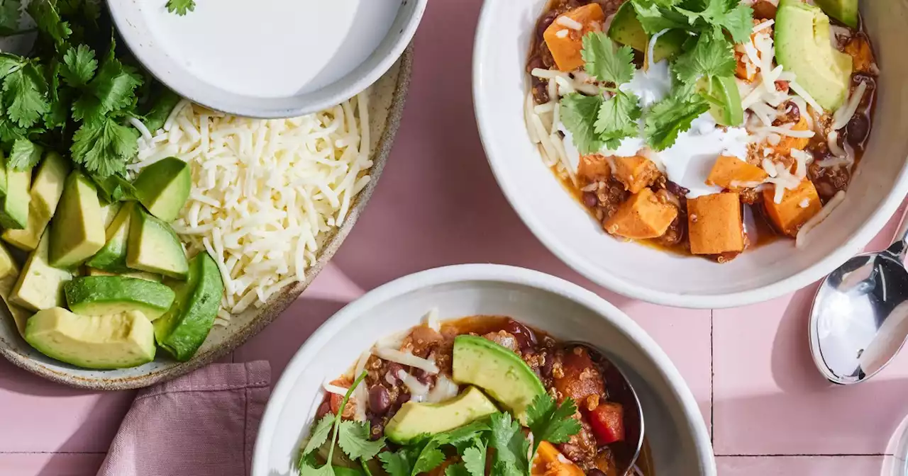 Black bean chili, skillet chicken parm and more healthy meal ideas for the week ahead