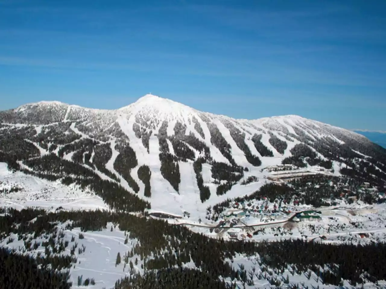 Bring water and flush less, Mount Washington ski resort tells visitors amid water shortage