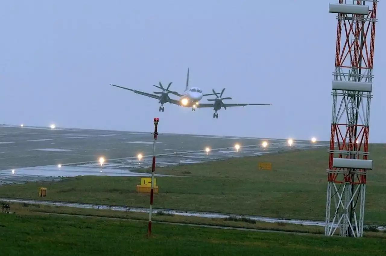 Leeds Bradford Airport issues statement on flights following yellow weather warning for ice