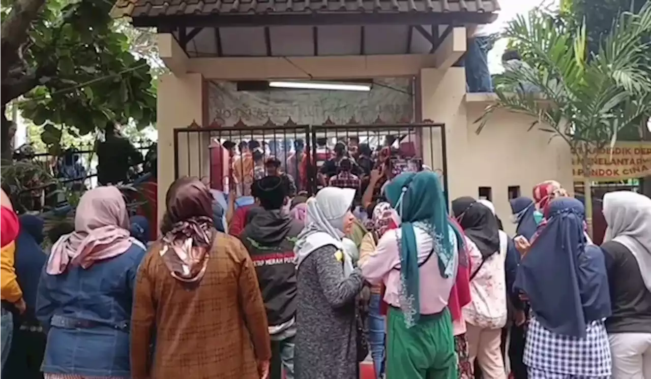 Dialog Berjalan Alot, Eksekusi SDN Pondok Cina 1 Gagal