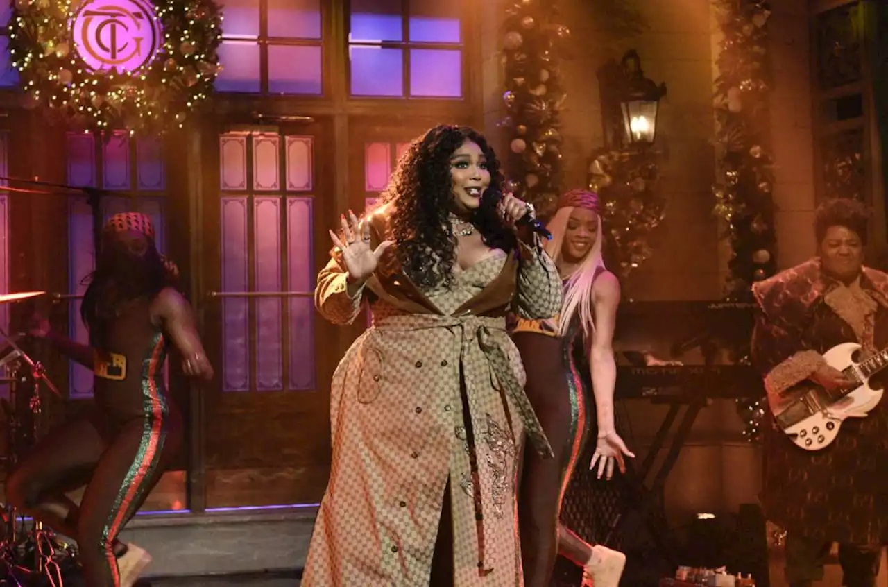 Lizzo to Replace Yeah Yeah Yeahs as Final ‘Saturday Night Live’ Musical Guest of 2022